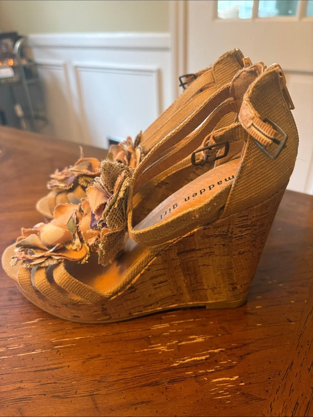 NWT Madden Girl Kloverr Floral Strap Wedge Sandals